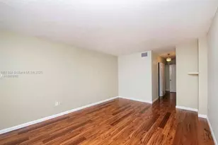 1780 NE 191st St, Miami, FL 33179 - Photo 13