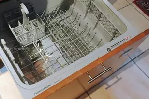 612 NE 27th Ave, Hallandale Beach, FL 33009 - Photo 13