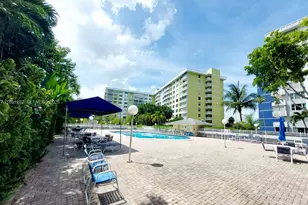 4400 Hillcrest Dr, Hollywood, FL 33021 - Photo 35