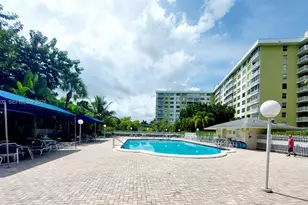 4400 Hillcrest Dr, Hollywood, FL 33021 - Photo 33