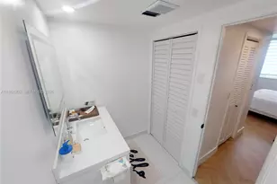 4400 Hillcrest Dr, Hollywood, FL 33021 - Photo 27