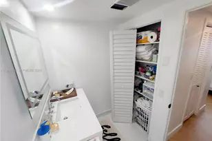 4400 Hillcrest Dr, Hollywood, FL 33021 - Photo 43