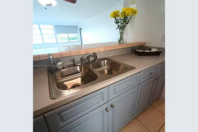 8000 Harding Ave #3B, Miami Beach, FL 33141 - Photo 13