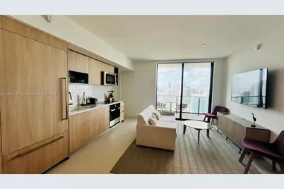 159 NE 6th St #4605, Miami, FL 33132 - Photo 3