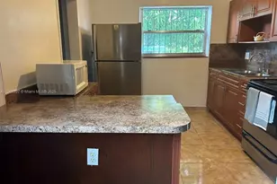 11 W 19th St, Hialeah, FL 33010 - Photo 9