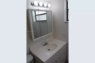 1334 Collins Ave #203, Miami Beach, FL 33139 - Photo 11