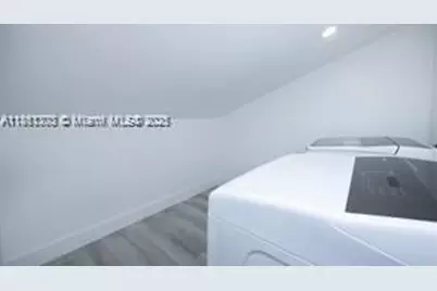 455 NE 210th  Ter, Miami, FL 33179 - Photo 21