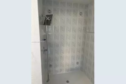 37 W 11th St #203, Hialeah, FL 33010 - Photo 9