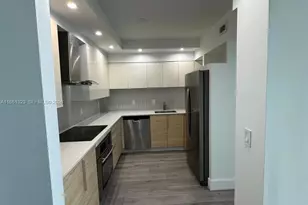 5600 Collins Ave, Miami Beach, FL 33140 - Photo 9