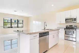 19220 NE 9th Pl, Miami, FL 33179 - Photo 9