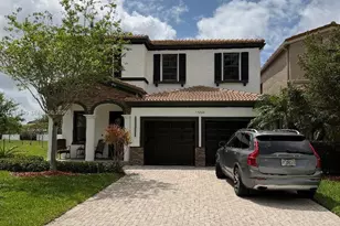 19220 NE 9th Pl, Miami, FL 33179 - Photo 3