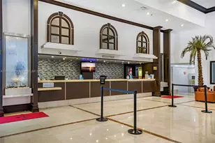 19201 Collins Ave, Sunny Isles Beach, FL 33160 - Photo 5