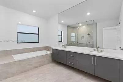 11125 N Sierra Ranch Dr, Davie, FL 33324 - Photo 25