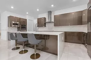 11125 N Sierra Rnch Dr, Davie, FL 33324 - Photo 9