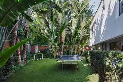 144 N Prospect Dr, Coral Gables, FL 33133 - Photo 13