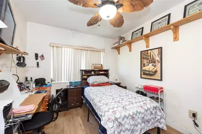 608 SW 26 Roads, Miami, FL 33129 - Photo 7