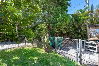 608 SW 26 Roads, Miami, FL 33129 - Photo 13