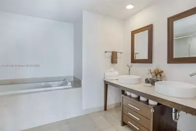 485 Brickell Ave #4710, Miami, FL 33131 - Photo 13