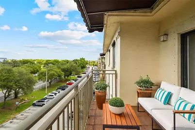 9340 Fontainebleau Blvd #W505, Miami, FL 33172 - Photo 13