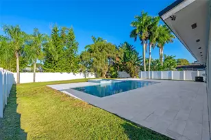 1120 SW 128th Dr, Davie, FL 33325 - Photo 23