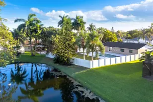 1120 SW 128th Dr, Davie, FL 33325 - Photo 37