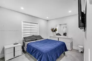 1120 SW 128th Dr, Davie, FL 33325 - Photo 21