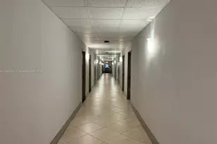 4350 Hillcrest Dr, Hollywood, FL 33021 - Photo 3