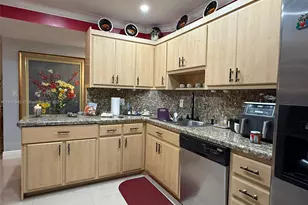 4350 Hillcrest Dr, Hollywood, FL 33021 - Photo 5