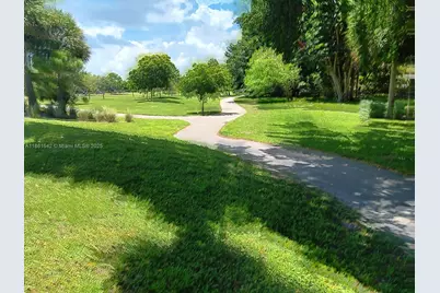 4350 Hillcrest Dr #112, Hollywood, FL 33021 - Photo 27