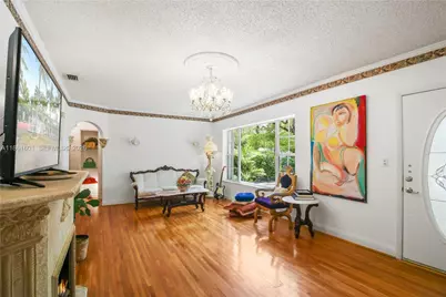 6101 SW 13th Ter, West Miami, FL 33144 - Photo 9