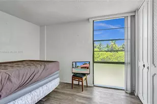 3101 N Country Club Dr, Aventura, FL 33180 - Photo 17