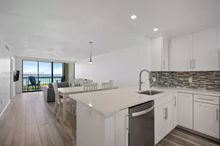 9940 S Ocean Dr, Jensen Beach, FL 34957 - Photo 7
