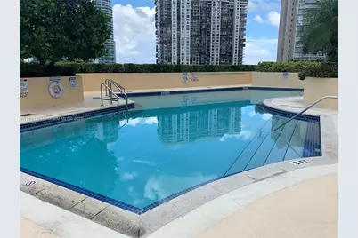 2475 Brickell Ave #2504, Miami, FL 33129 - Photo 7