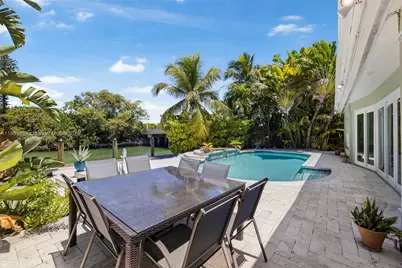 3180 N Bay Rd, Miami Beach, FL 33140 - Photo 31