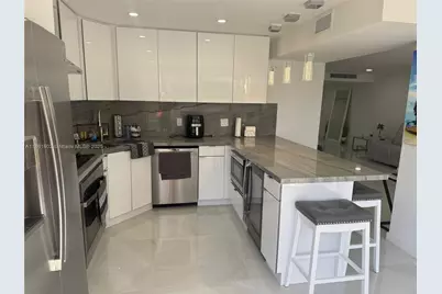 6423 Collins Ave #401, Miami Beach, FL 33141 - Photo 9