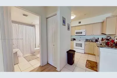 2451 Centergate Dr #304, Miramar, FL 33025 - Photo 7