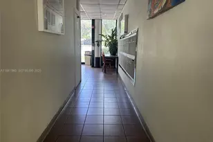 1801 NE 140th St, North Miami, FL 33181 - Photo 11