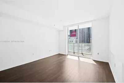 244 Biscayne Blvd #1609, Miami, FL 33132 - Photo 11