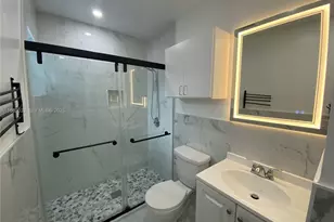 11564 SW 7th St, Sweetwater, FL 33174 - Photo 17