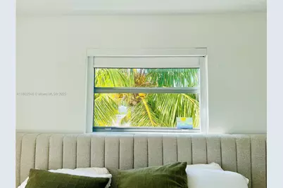 240 Collins Ave #4A, Miami Beach, FL 33139 - Photo 11