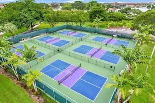 301 SW 135th Ave, Pembroke Pines, FL 33027 - Photo 25