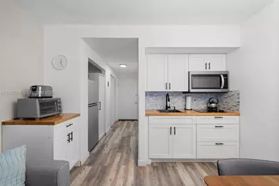 400 Kings Point Dr #105, Sunny Isles Beach, FL 33160 - Photo 15
