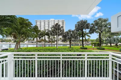 400 Kings Point Dr #105, Sunny Isles Beach, FL 33160 - Photo 7