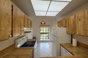 1953 SW 15th St, Deerfield Beach, FL 33442 - Photo 3