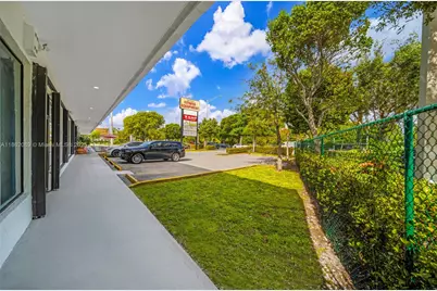 12253 S Dixie Hwy, Pinecrest, FL 33156 - Photo 19