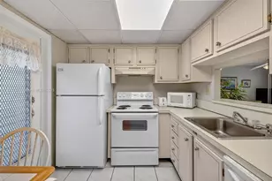 4706 NW 36th St, Lauderdale Lakes, FL 33319 - Photo 13