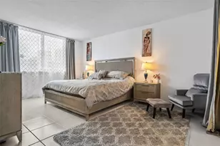 300 Bayview Dr, Sunny Isles Beach, FL 33160 - Photo 13