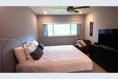 5200 Washington St #302, Hollywood, FL 33021 - Photo 29