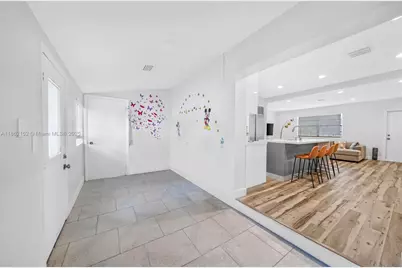 12075 NE 10th Ave, Biscayne Park, FL 33161 - Photo 13