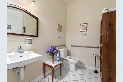 45 NW 4th St, Homestead, FL 33030 - Photo 13
